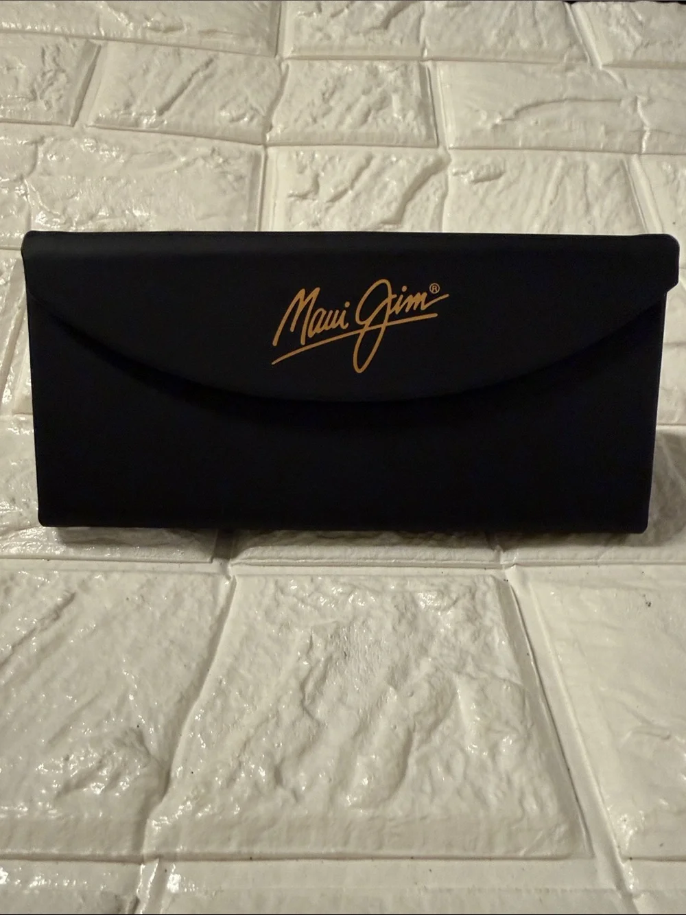 Maui Jim Folding Magnetic Sunglasses Case large